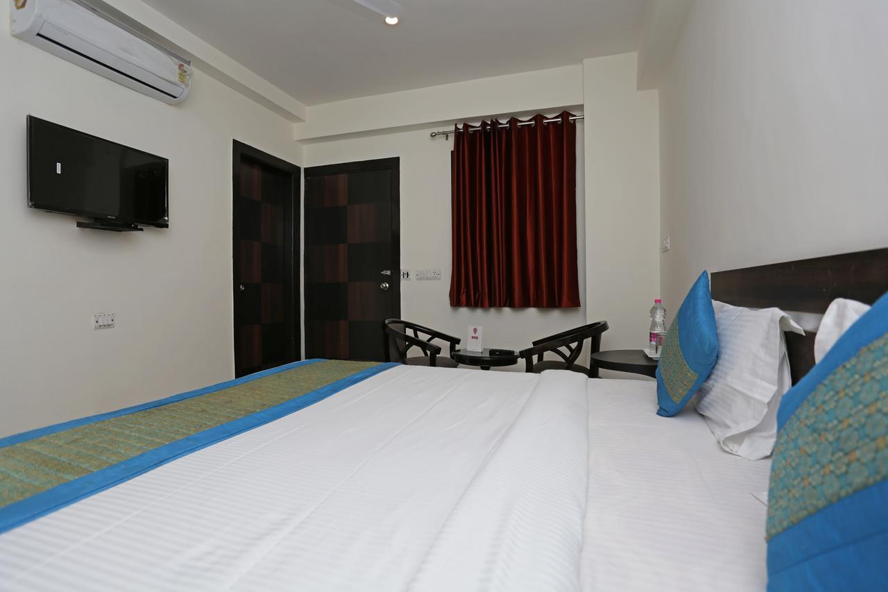 Airport Hotel Green Heights New Delhi Exterior photo